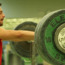 El haltera Josué Brachi, en un momento de su entrenamiento. ALMUDENA TOMÁS