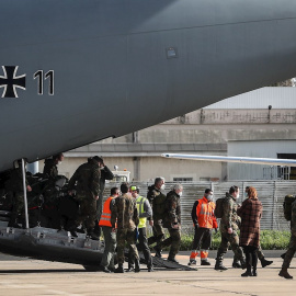 Militares alemanes desembarcan en Portugal para ayudar al país a gestionar la pandemia.