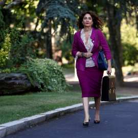 La ministra de Hacienda, Maria Jesus Montero, a su llegada a la primera reunión del Consejo de Ministros de Pedro Sánchez. REUTERS/Juan Medina
