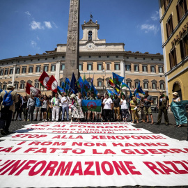 Gitanos protestan en Roma contra las políticas del Gobierno italiano /EFE (Angelo Carconi)