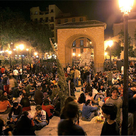 Botellón en la plaza del Dos de Mayo EFE