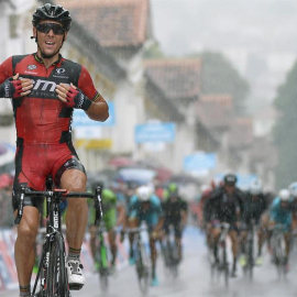 Gilbert celebra su victoria en la etapa del Giro. EFE/Daniel Dal Zennaro