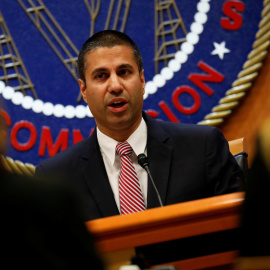 Chairman Ajit Pai habla tras la Comisión Federal de Comunicaciones. REUTERS/Aaron P. Bernstein