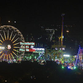 Foto de archivos de atracciones de feria. / EFE