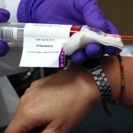 No todas las mujeres con cáncer de mama inician el tratamiento de quimioterapia que se les recomienda. / Imagen: Wiccked