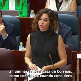 VÍDEO | Ayuso dice que la bandera de España representa a "mujeres, transexuales y homosexuales"
