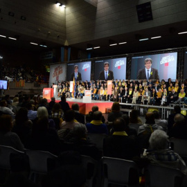 Carles Puigdemont intervé per videoconferència en l'acte central de Junts per Catalunya, aquest divendres a Barcelona. / JuntsxCat.