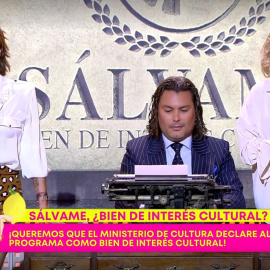 Captura de vídeo del momento en el que 'Sálvame' anuncia una recogida de firmas para declarar el programa bien de interés cultural.