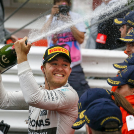 Rosberg celebra su victoria en Mónaco. REUTERS/Robert Pratta
