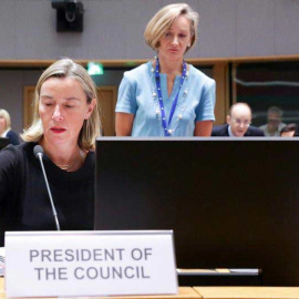 Federica Mogherini durante la reunión en Bruselas de los 28 ministros europeos de Asuntos Exteriores. (EFE)