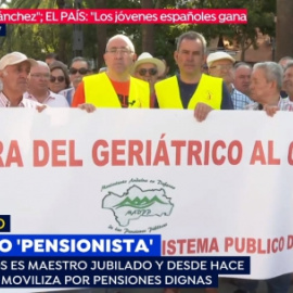 Alberto Sanfrutos, concursante de 'Boom', en una manifestación por las pensiones. A3Media