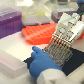 27/06/2022 - Imagen de una científica en el laboratorio del Parque Tecnológico de Zamudio de Bilbao, a 23 de mayo de 2022 en Zamudio, Vizcaya, País Vasco (España).