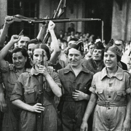 'Mujeres en pie de guerra'