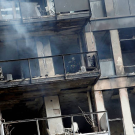 Imagen de archivo de un incendio en Barcelona. EFE