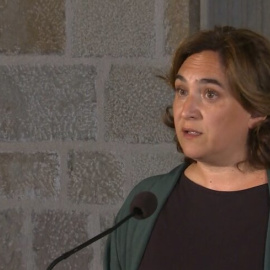 L'alcaldessa de Barcelona, Ada Colau, durant la roda de premsa prèvia a l'homenatge dels atemptats del 17A a Barcelona. CCMA