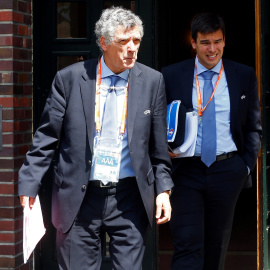 Ángel María Villar a su salida del Comité Ejecutivo de la UEFA, celebrado hoy en Basilea. /REUTERS