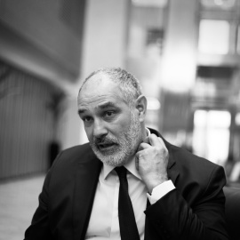 Andoni Zubizarreta, en un momento de la entrevista. REPORTAJE FOTOGRÁFICO: JAIRO VARGAS