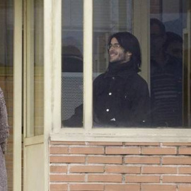 Foto de archivo de Raúl García Pérez (derecha) y Alfonso Lázaro de la Torre, a su salida de la cárcel. / EFE