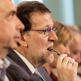 El presidente del Gobierno en funciones y del PP, Mariano Rajoy, durante el Foro-Convención de su partido "Malas prácticas de gobiernos extremistas, buenas prácticas de gobiernos populares".EFE/CATI CLADERA