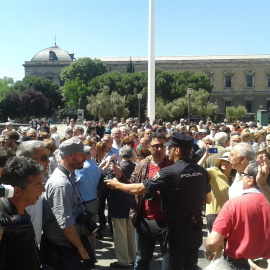 Fotografía de la manifestación "anti-Podemos" que se ha celebrado este sábado en Colón / A.I