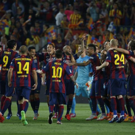 Los jugadores del FC Barcelona celebran la victoria ante el Athletic de Bilbao. /EFE