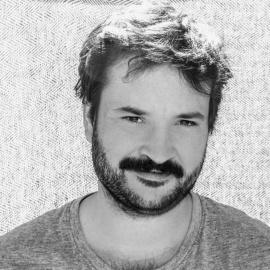 El escritor Roy Galán