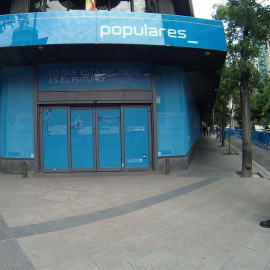 Fachada de la sede del Partido Popular en la calle Génova. EUROPA PRESS