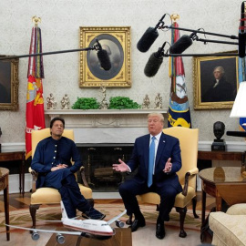 El presidente de los Estados Unidos, Donald J. Trump y el primer ministro de Pakistán, Imran Khan. EFE