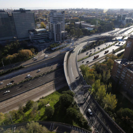Circulación en la M-30 de Madrid.- EFE
