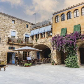 Peratallada ens acosta a un viatge en el temps