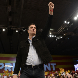 El líder del PSOE, Pedro Sánchez, en uno de los mítines de la reciente campaña electoral para el 21-D, en Barcelona. AFP/Josep Lago