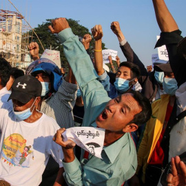 Protesta contra el golpe militar en Myanmar