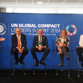 De izquierda a derecha: la moderadora; el CEO de Suez, Jean-Louis Chaussade; Ignacio Galán, presidente de Iberdrola; Roberta Barbieri, vicepresidenta de Soluciones Globales de Agua y Medio Ambiente de PepsiCo; y Kristin Holth, vicepresident