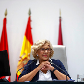 La alcaldesa de Madrid, Manuela Carmena, ha reaparecido en el debate del estado de la ciudad tras su caída el lunes de la semana pasada, que la mantuvo una noche en el hospital y obligó a posponer el Pleno, previsto para el martes 17. EFE/ 