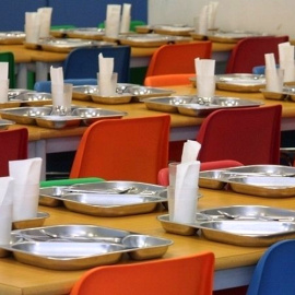 Imagen de una campaña ya cerrada en change.org que pedía a la Xunta que subvencionara los comedores escolares.