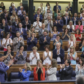 El presidente del Gobierno, Pedro Sánchez (i), durante la segunda jornada del debate sobre el Estado de la Nación este miércoles 13 de julio de 2022 en el Congreso.
