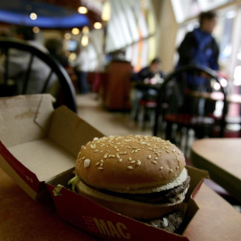 ¿Cuántas horas hay que trabajar en América Latina para comprar una hamburguesa?
