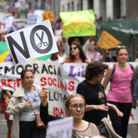 Una pancarta contra los recortes durante la manifestación de las Marchas de la Dignidad en Madrid.- JAIRO VARGAS