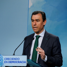 El coordinador general del PP, Fernando Martínez-Maíllo, durante la rueda de prensa que ha ofrecido tras la reunión del Comité de Dirección del PP. EFE/ Paco Campos
