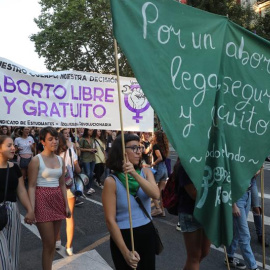 28/09/2018.- Un momento de la manifestación convocada por el Movimiento Feminista de Madrid con motivo del Día Internacional por la Despenalización del aborto y la Defensa de los Derechos Sexuales y Reproductivos de las mujeres. EFE/ Zipi