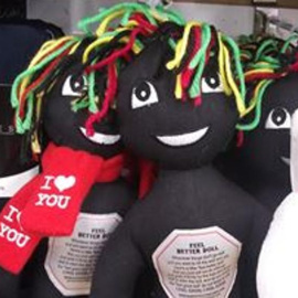 La muñeca ‘siéntete mejor’ ha sido retirada del establecimiento de Nueva Jersey en el que se vendía.- Angela V. McKnight via Facebook