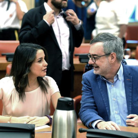 La portavoz de Ciudadanos en el Congreso Inés Arrimadas, y José Manuel Villegas, durante la primera reunión de la Diputación Permanente