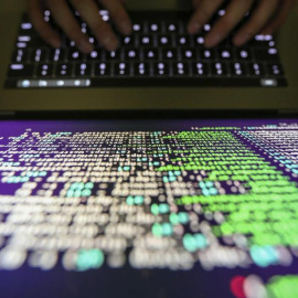 Imagen de archivo de un ordenador. | EFE/Ritchie B. Tongo