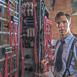 Benedict Cumberbacht en el papel de Alan Turing.