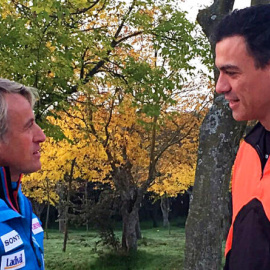 Pedro Sánchez y Jesús Calleja, en una imagen de la nueva temporada de 'Planeta Calleja'. CUATRO