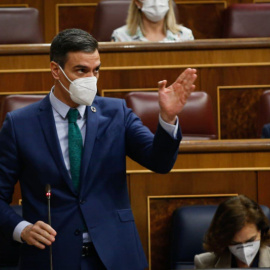 Pedro Sánchez responde a las preguntas de los diputados en la sesión de control de este 24 febrero.
