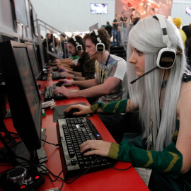 Videojugadores juegan 'League of Legends' en Boston, en 2012. Foto:Jessica Rinaldi (Reuters)