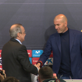 Zidane y Florentino Pérez en rueda de prensa