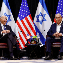 El presidente de EEUU, Joe Biden, junto al primer ministro de Israel, Benjamín Netanyahu, durante su encuentro por el conflicto entre Israel y Hamás.