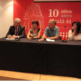 Baltasar Garzón, Montserrat Armengou, Ricard Belis y Almudena Grandes durante la presentación en Madrid del documental 'Los internados del miedo'. /Blanquerna